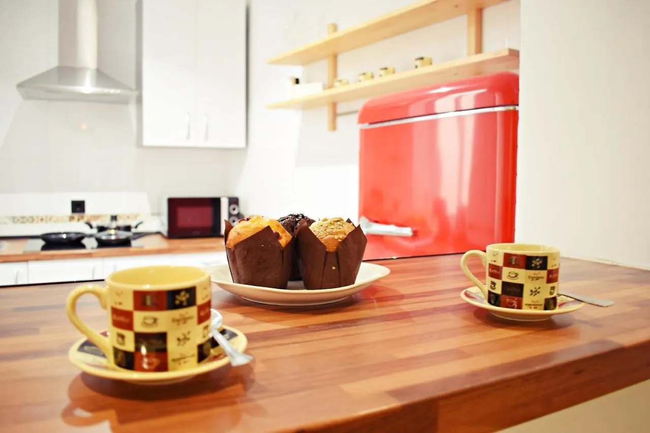 Apartamento Antares Edificio Centrico De 1800 Málaga